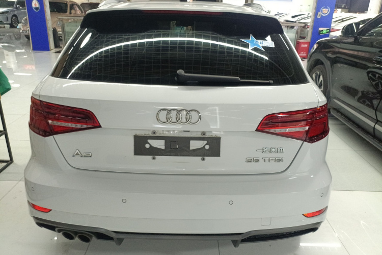 Audi A3 2019 car image #4