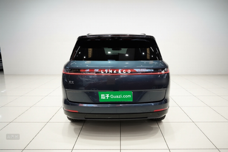 Lynk & Co 900 2025 #4 Lynk & Co 900 2025 car image #4