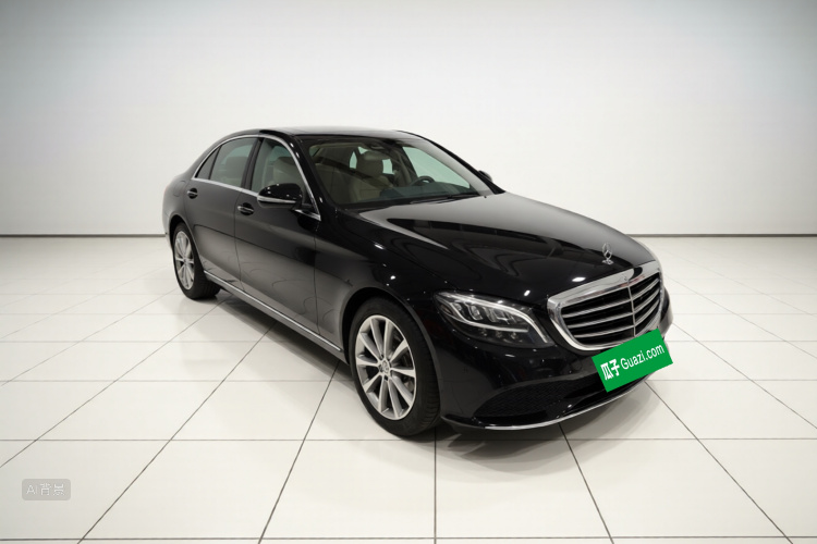 Mercedes-Benz C Class 2019 car image #4