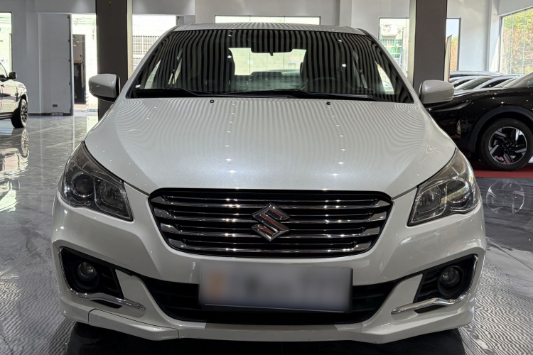 Suzuki Ciaz 2017 изображение автомобиля #4