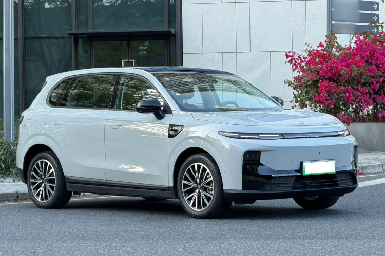 零跑汽车 零跑B10 2025 汽车图片 #4