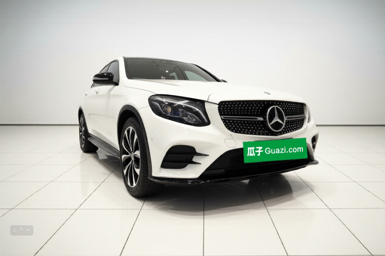 Mercedes-Benz GLC Coupe 2017 immagine di auto #4