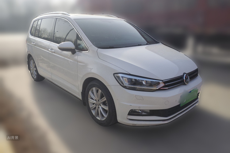 Volkswagen Touran 2018 immagine di auto #4