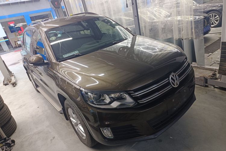 Volkswagen Tiguan 2015 car image #4