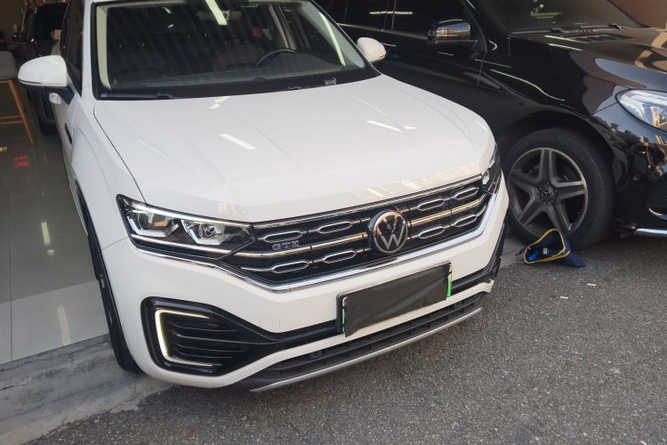 Volkswagen Tayron GTE 2022 car image #4