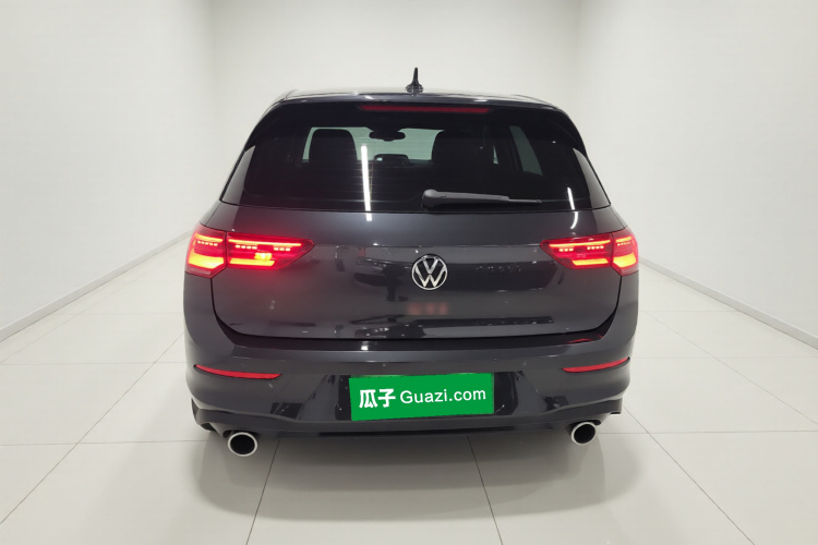 Volkswagen GolfGTI 2023 immagine di auto #4