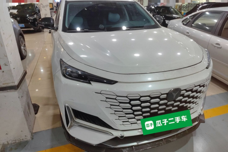 Changan UNI-K iDD 2022 car image #4