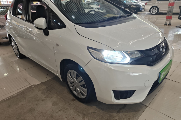 Honda Fit 2015 car image #4