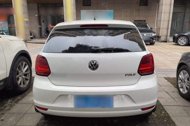 Volkswagen Polo 2017 car image #4