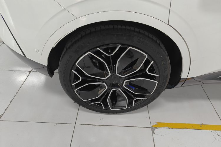 Avatr 11 2023 immagine di auto #4