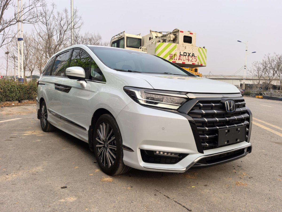 Honda Elysion 2024 صورة سيارة #4