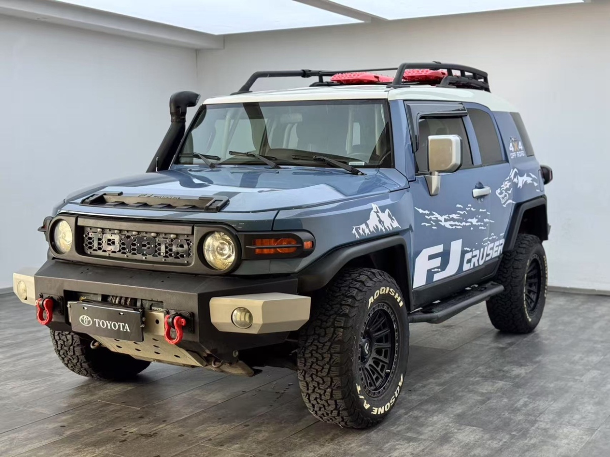 Toyota FJ Cruiser 2020 #4 Toyota FJ Cruiser 2020 car image #4