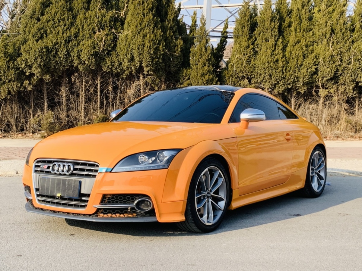 Audi TTS 2011 #4 Audi TTS 2011 car image #4