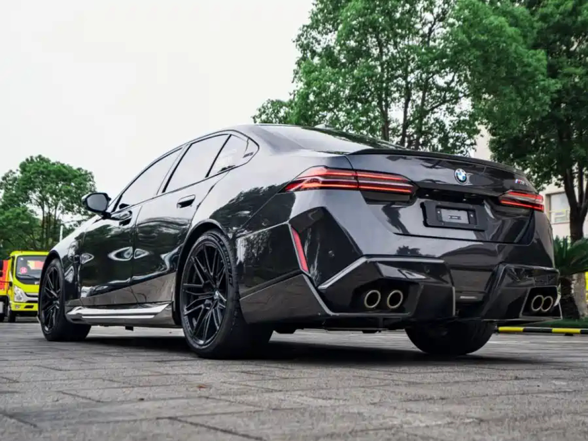 BMW M5 New Energy 2025 car image #4