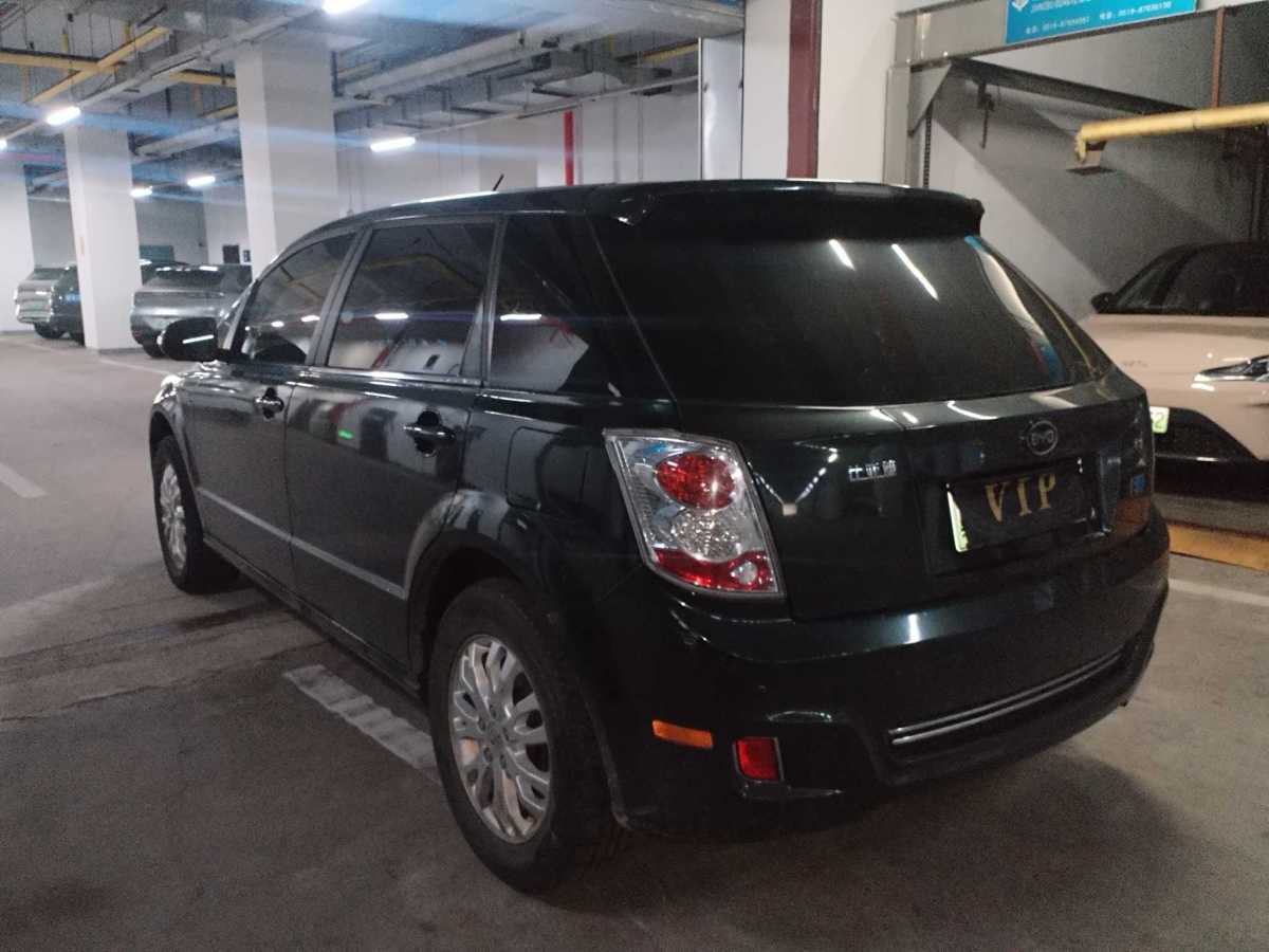 BYD e6 2015 #4 BYD e6 2015 car image #4