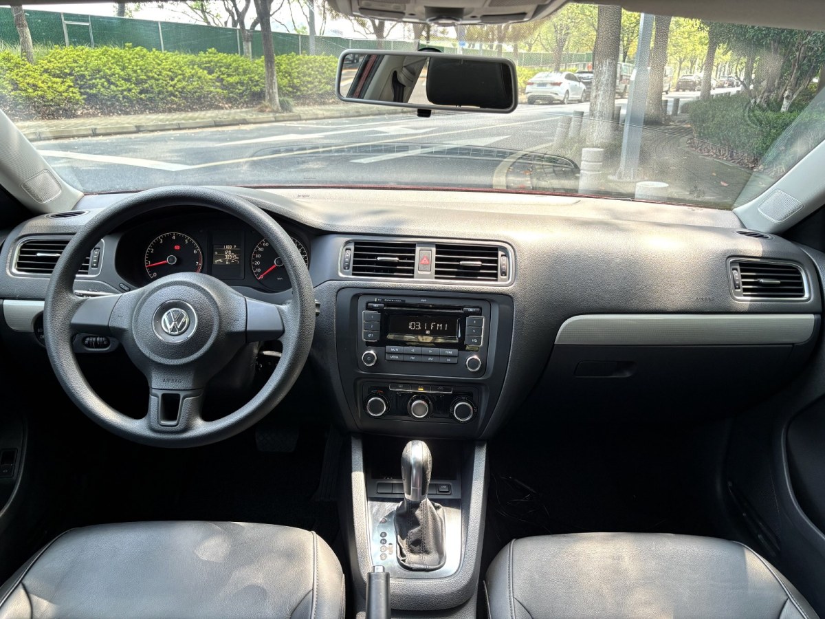 Volkswagen Sagitar 2012 imagem de carro #4