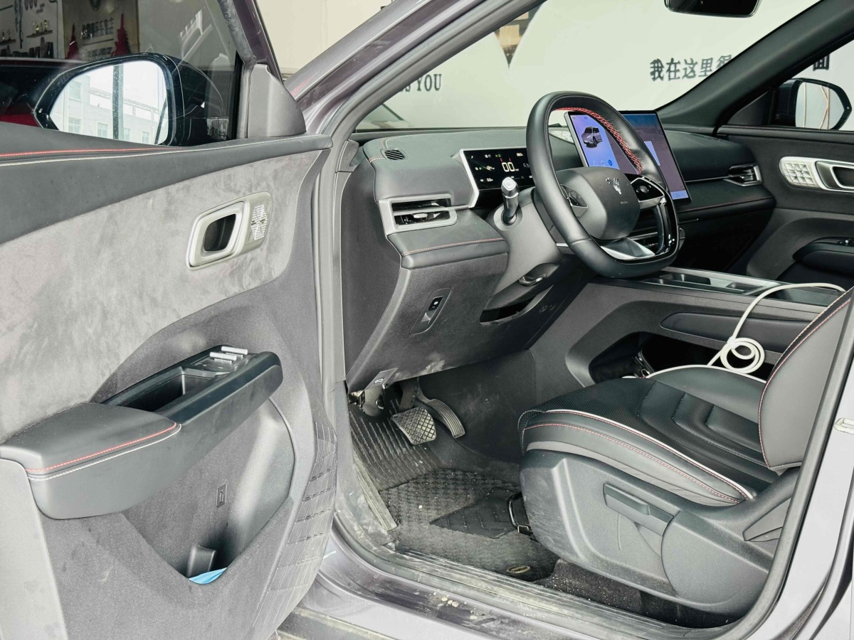 哪吒汽车 哪吒X 2023 汽车图片 #4