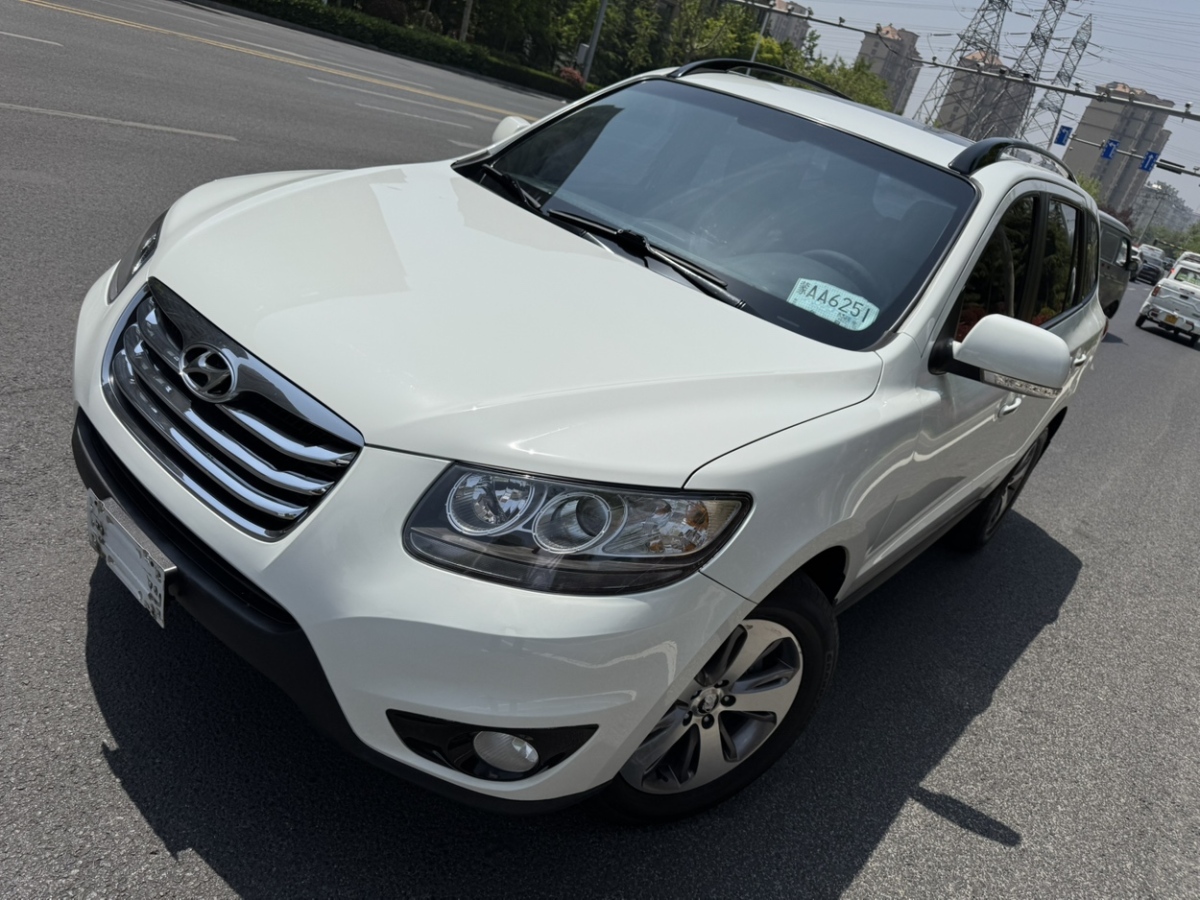 Hyundai Santa Fe Classic 2013 car image #4