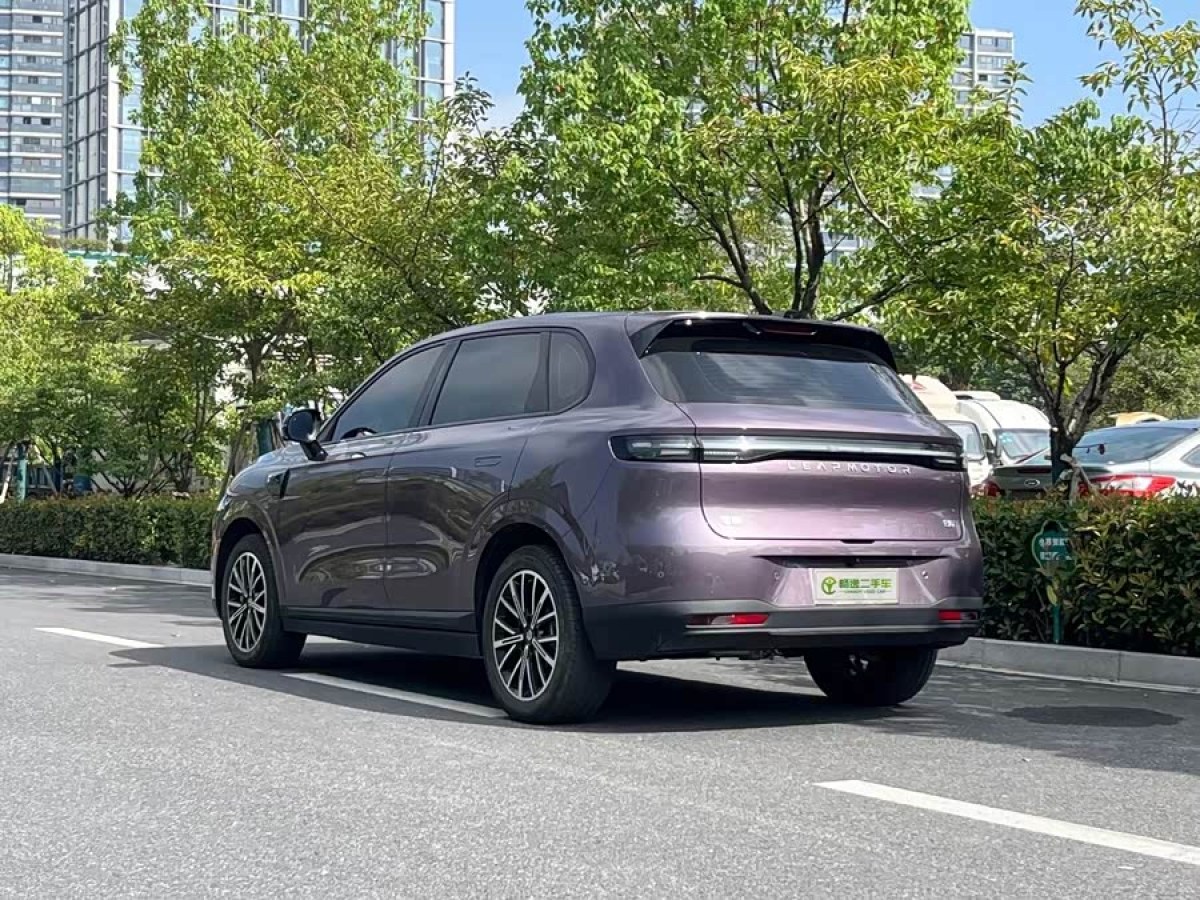 零跑汽车 零跑B10 2025 汽车图片 #4