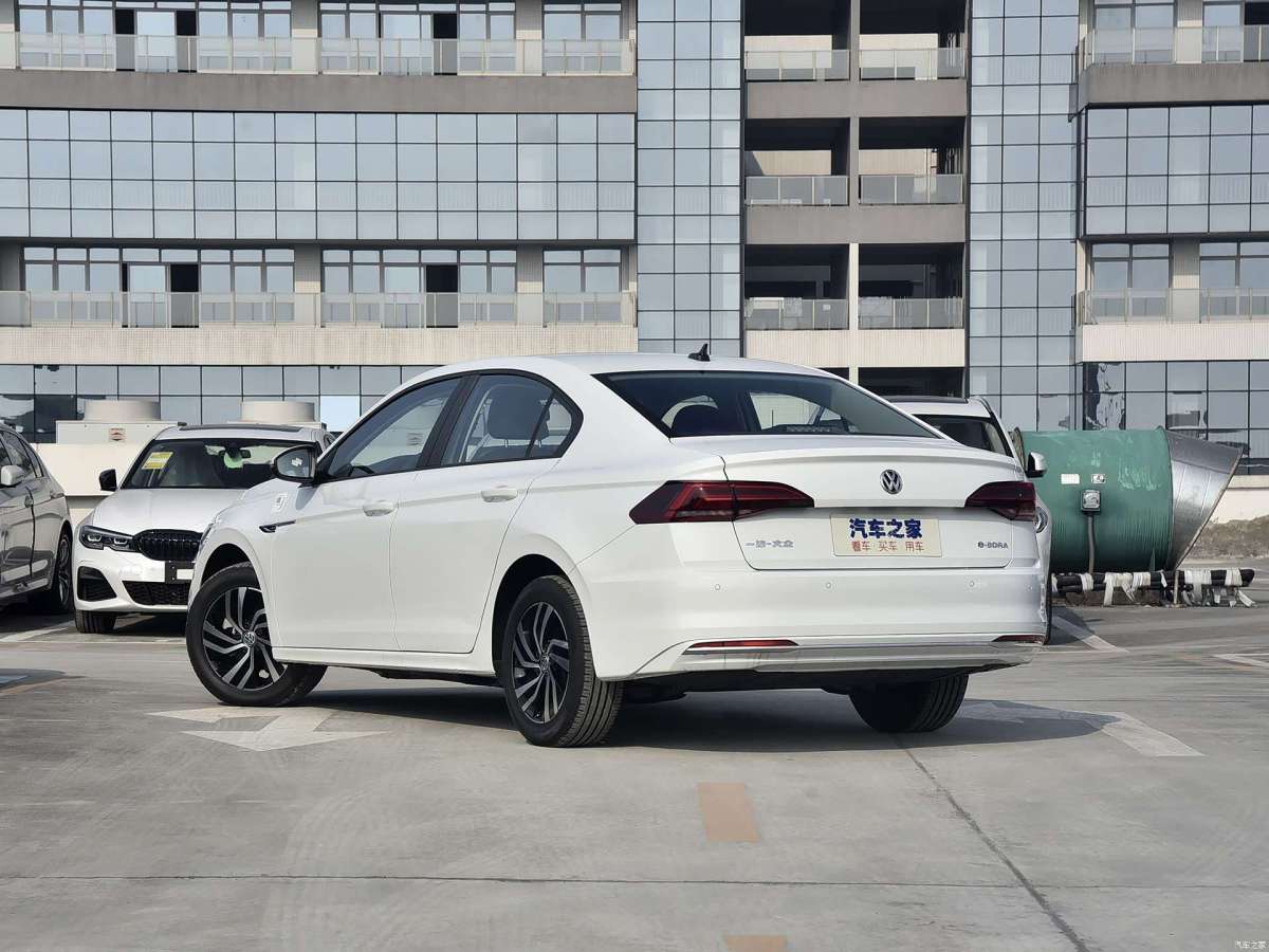 Volkswagen Bora Pure Electric 2020 صورة سيارة #4