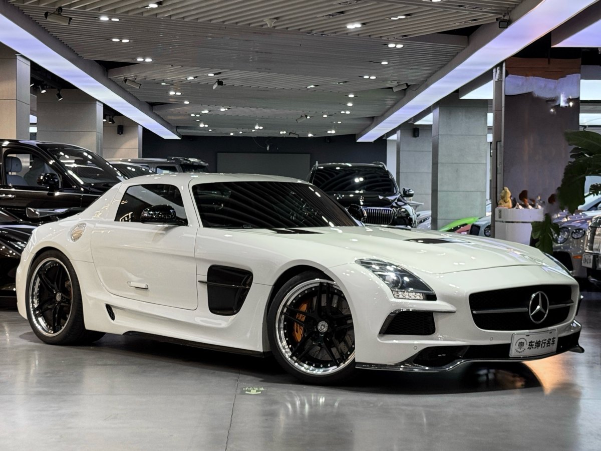 Mercedes-Benz SLS AMG 2012 car image #4