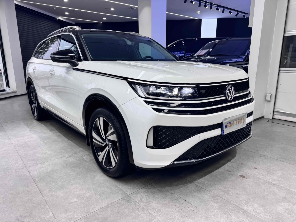 Volkswagen Tavendor 2023 car image #4