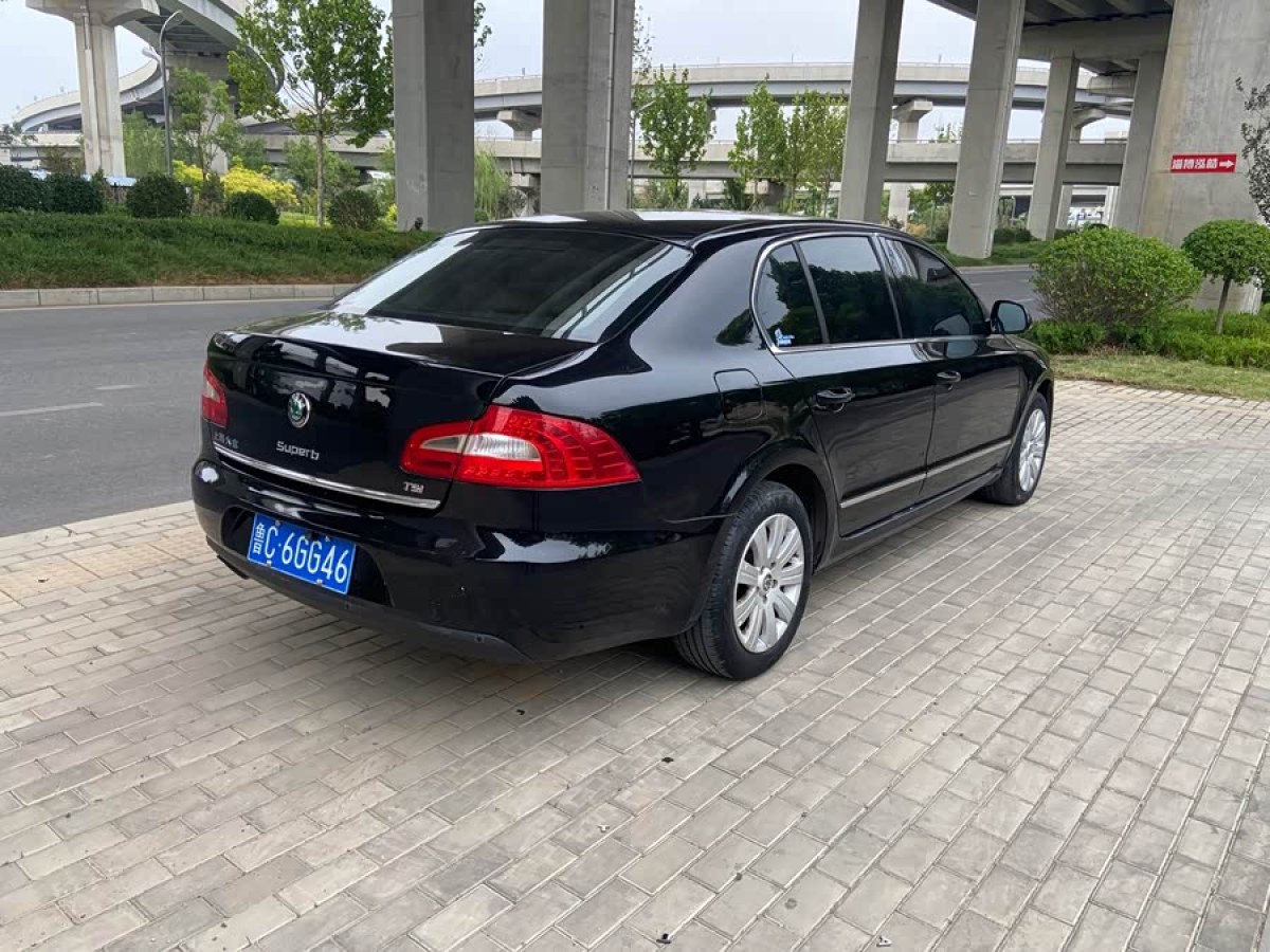 Skoda Superb 2012 صورة سيارة #4