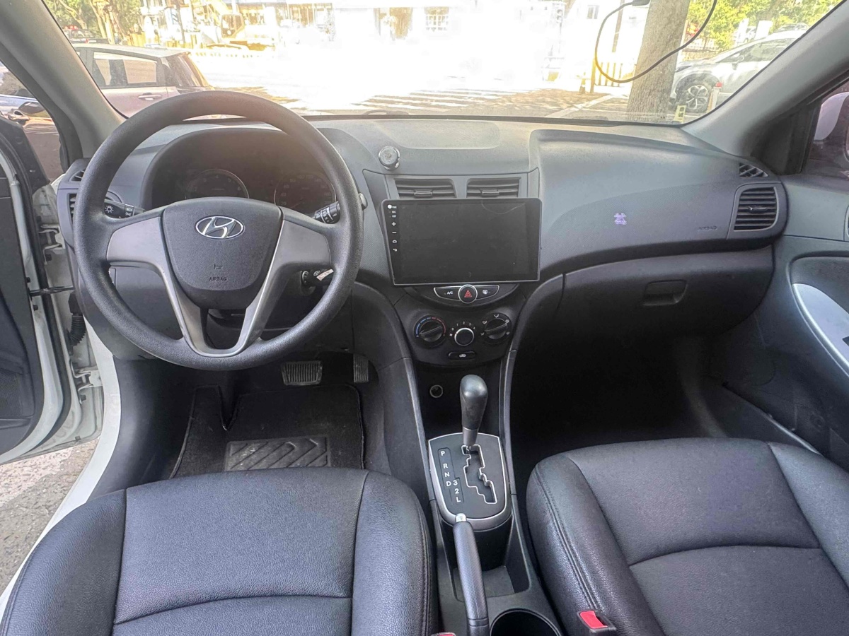 Hyundai Reina Hatchback 2016 #4 Hyundai Reina Hatchback 2016 car image #4