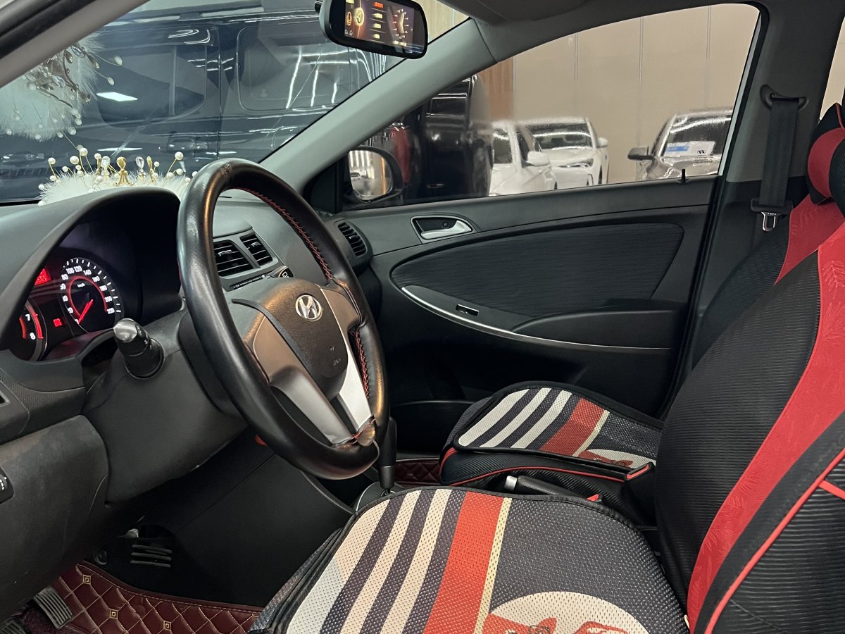 Hyundai Reina Hatchback 2017 #4 Hyundai Reina Hatchback 2017 immagine di auto #4