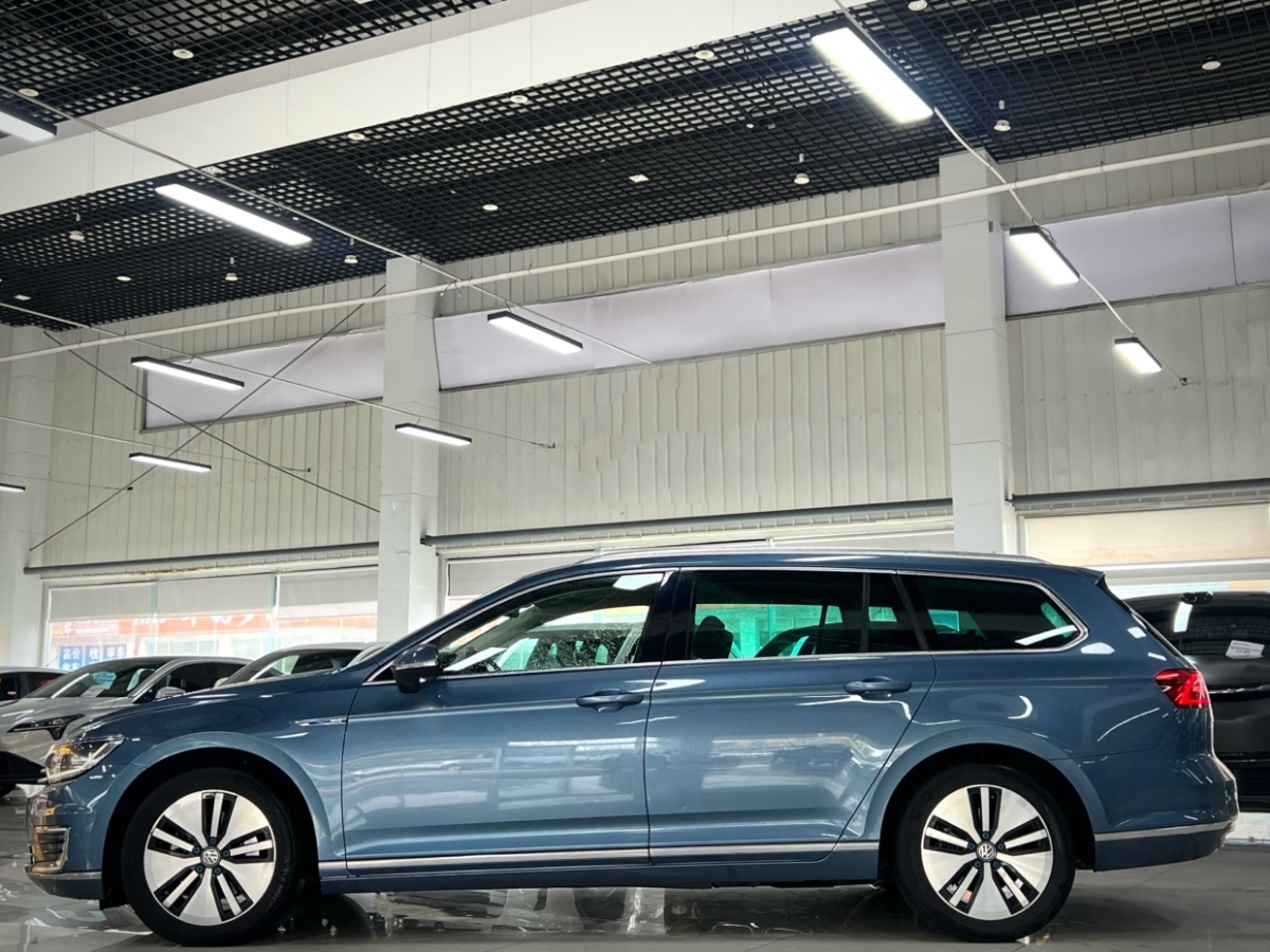 Volkswagen Variant New Energy 2019 صورة سيارة #4