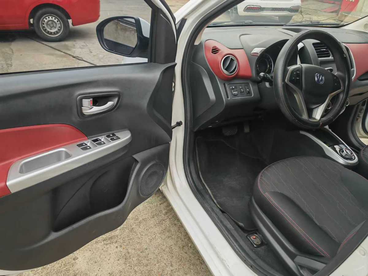 Changan BenBen 2017 صورة سيارة #4