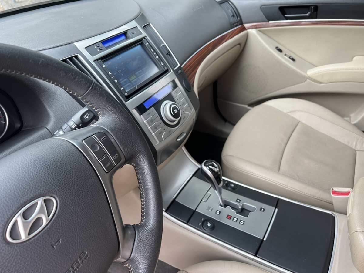 Hyundai Veracruz 2012 صورة سيارة #4