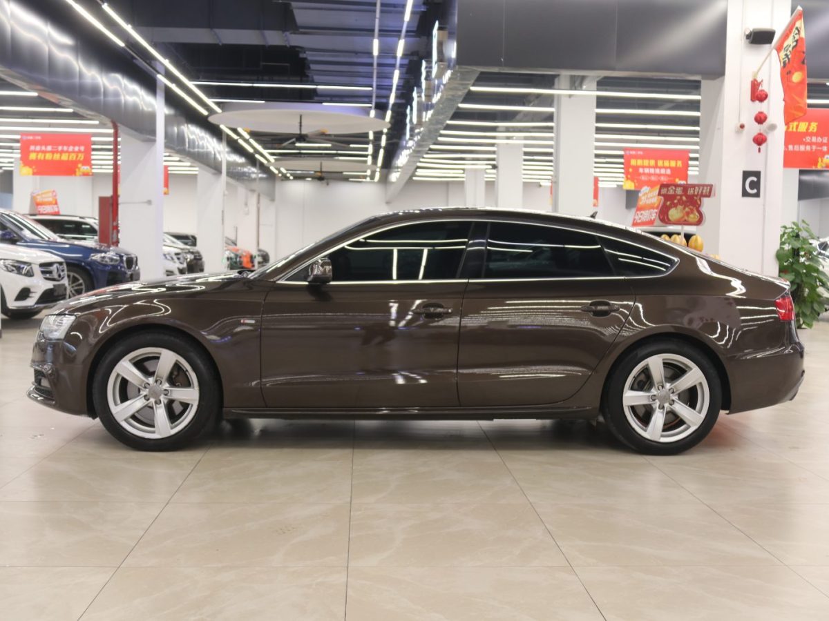 Audi Q6L Sportback e-tron 2012 immagine di auto #4