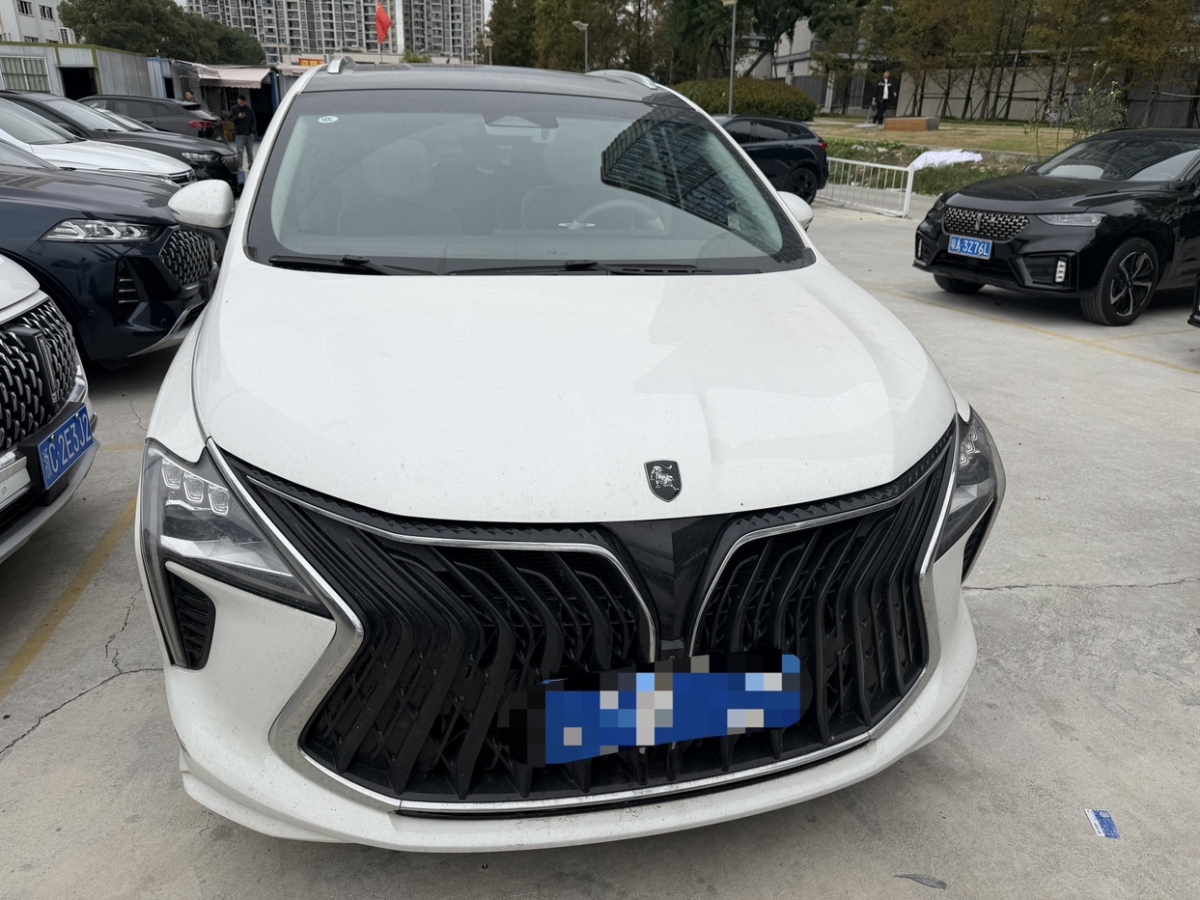 Forthing Yacht 2022 car image #4