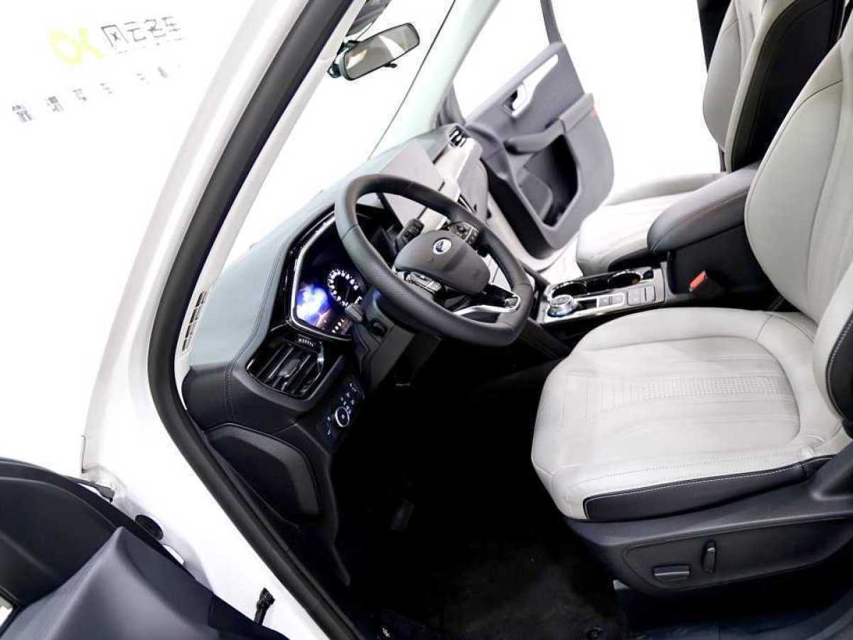 Ford Escape 2022 immagine di auto #4