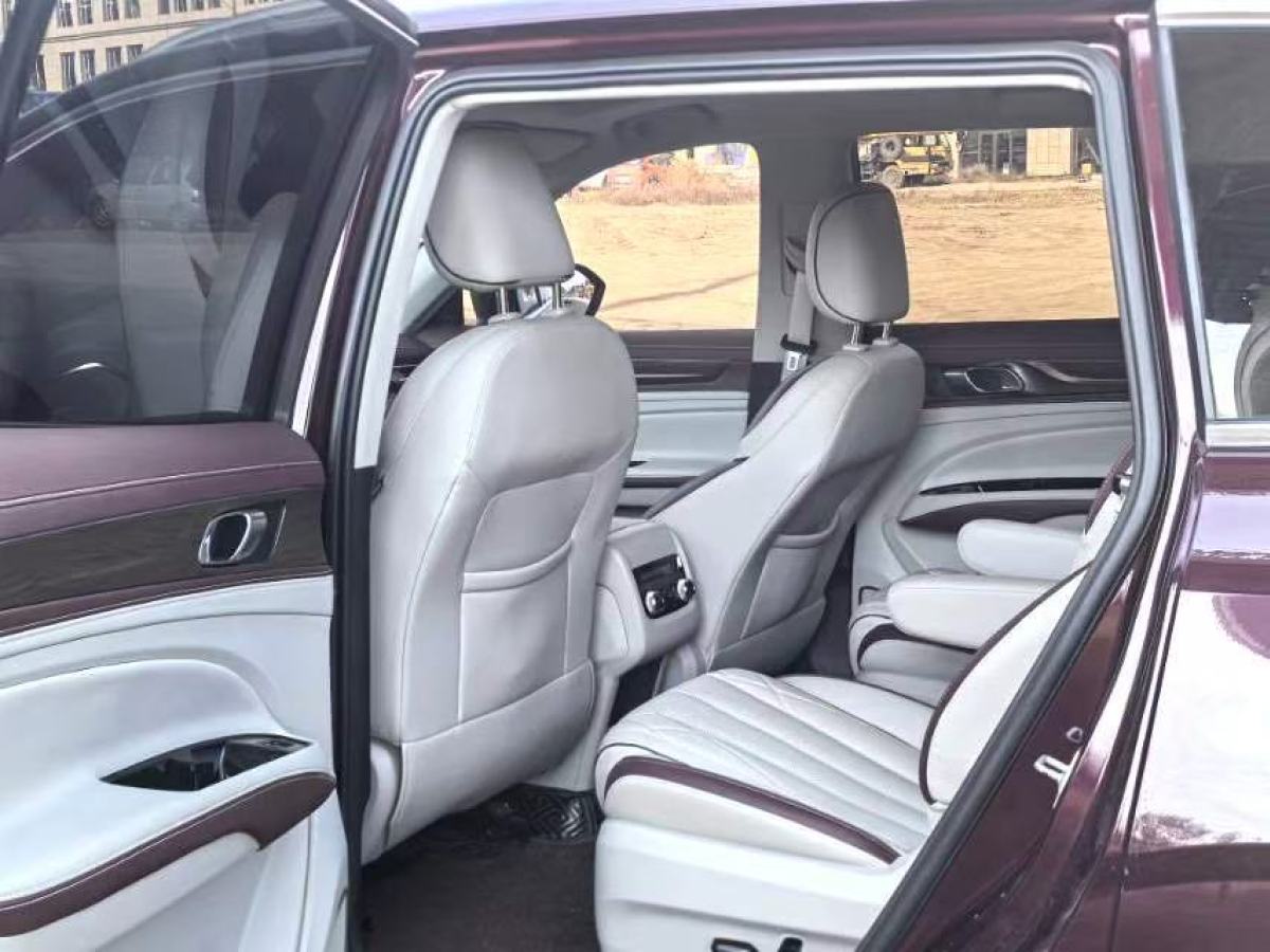 Ford Equator 2021 car image #4