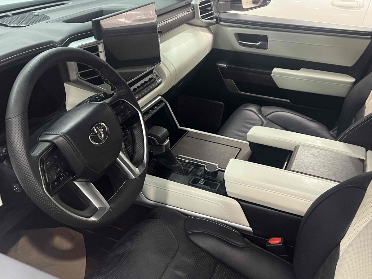 Toyota Sequoia 2023 #4 Toyota Sequoia 2023 imagen de coche #4