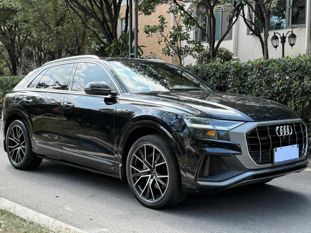 Audi RS Q8 2019 #4 Audi RS Q8 2019 car image #4