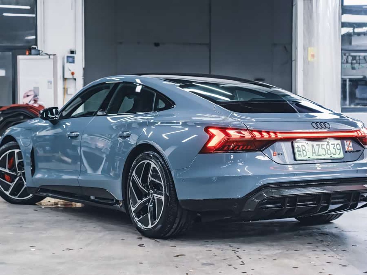 Audi RS e-tron GT 2023 car image #4