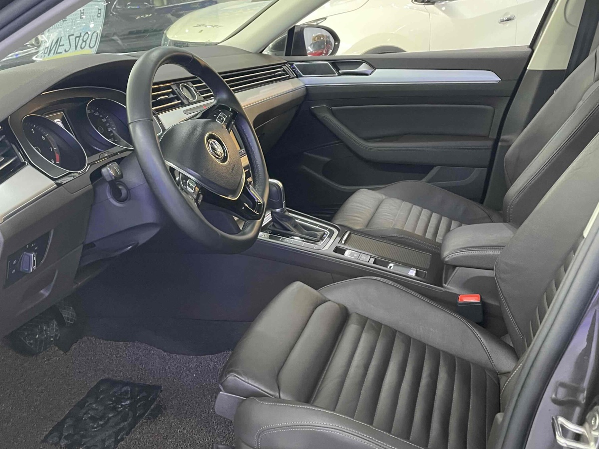 Volkswagen Passat Variant 2017 immagine di auto #4