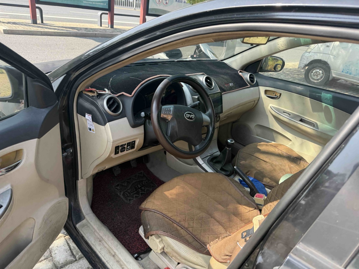 BYD G3 2015 imagem de carro #4