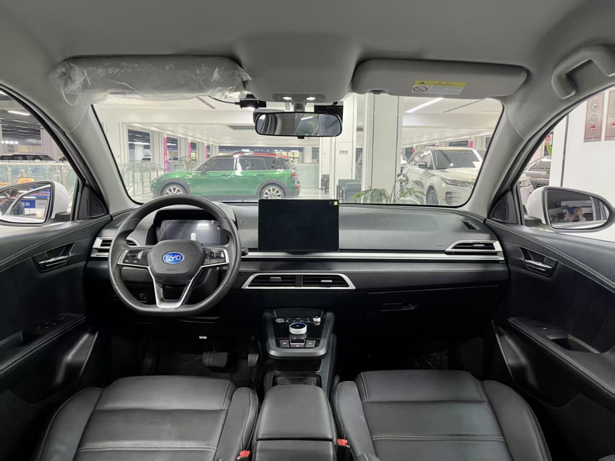 BYD e3 2023 car image #4
