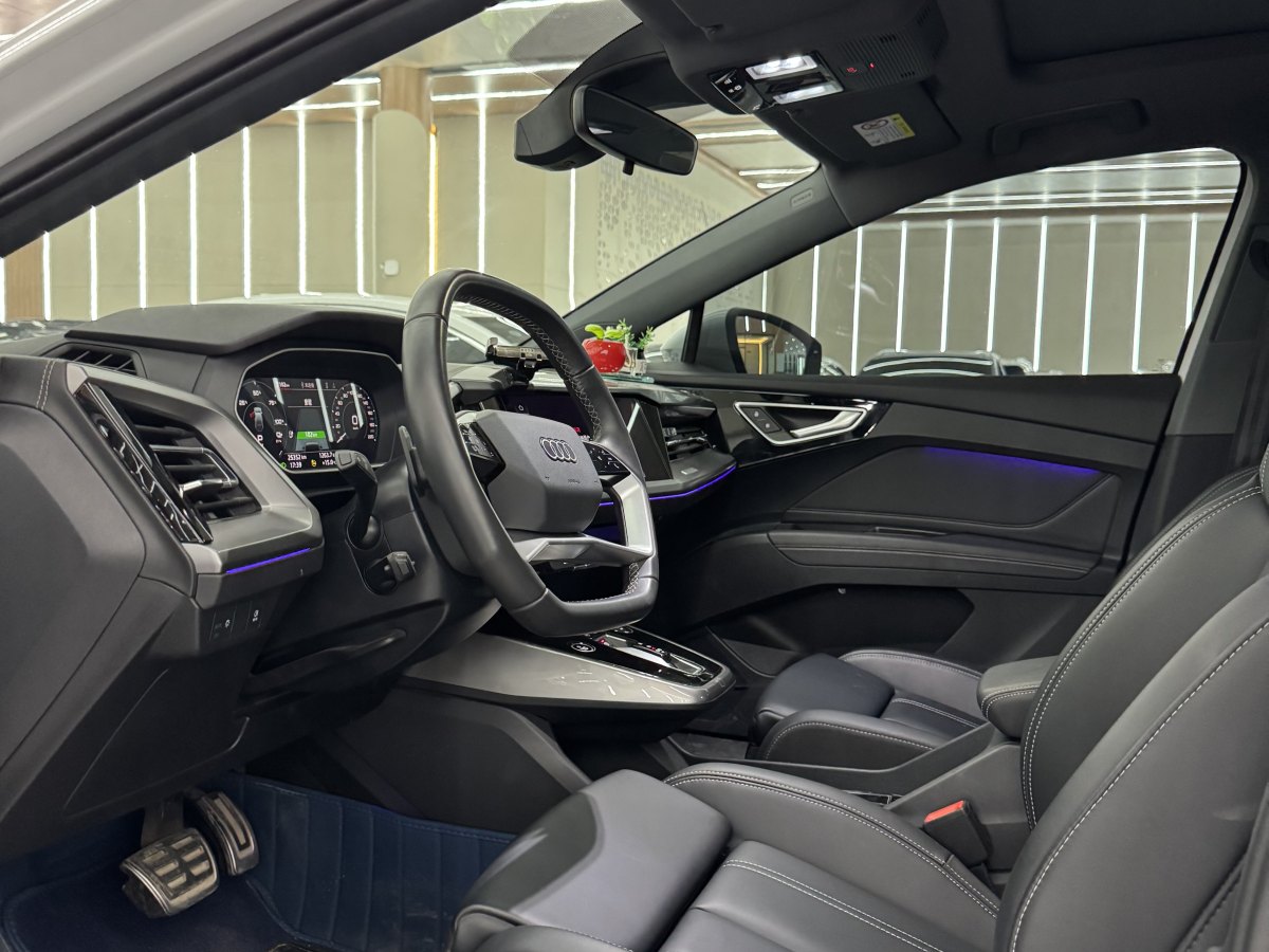 Audi Q4 e-tron 2024 #4 Audi Q4 e-tron 2024 imagem de carro #4