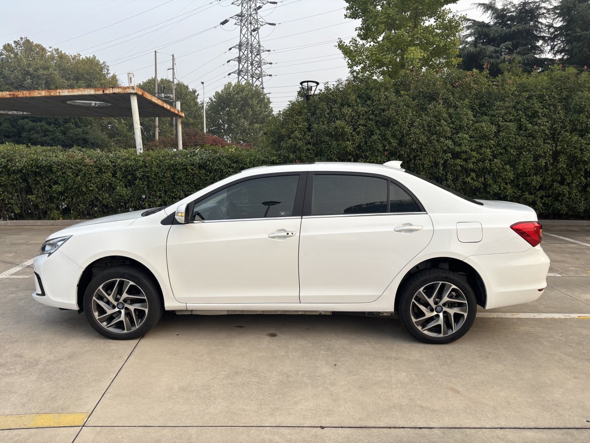 BYD Qin New Energy 2018 #4 BYD Qin New Energy 2018 car image #4