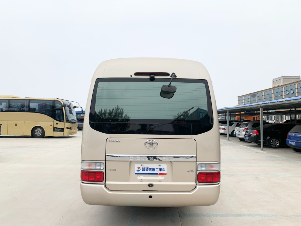 Toyota Coaster 2019 #4 Toyota Coaster 2019 imagen de coche #4