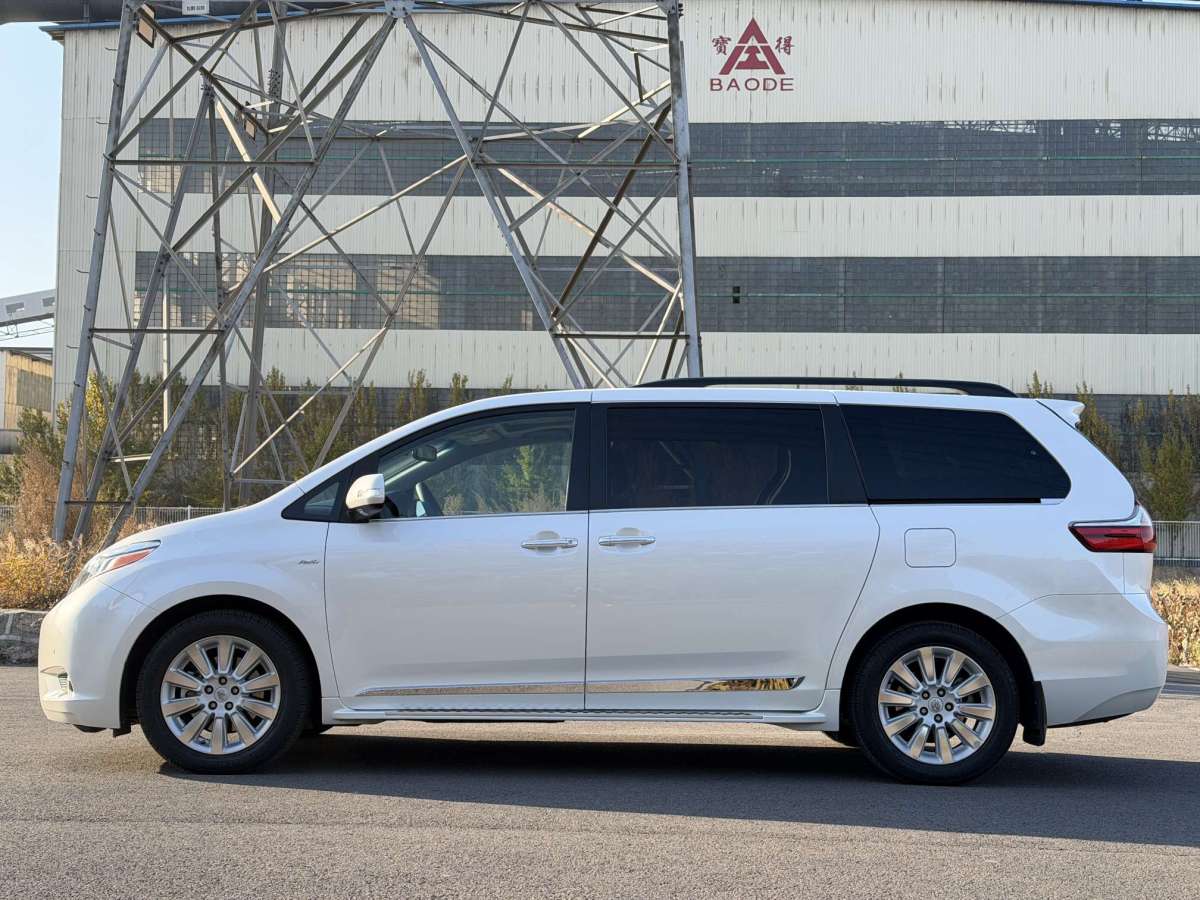 Toyota SIENNA 2016 #4 Toyota SIENNA 2016 image de voiture #4