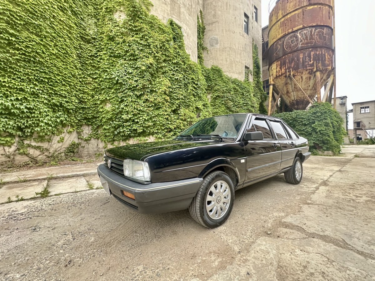 Volkswagen Santana Classic 2012 immagine di auto #4