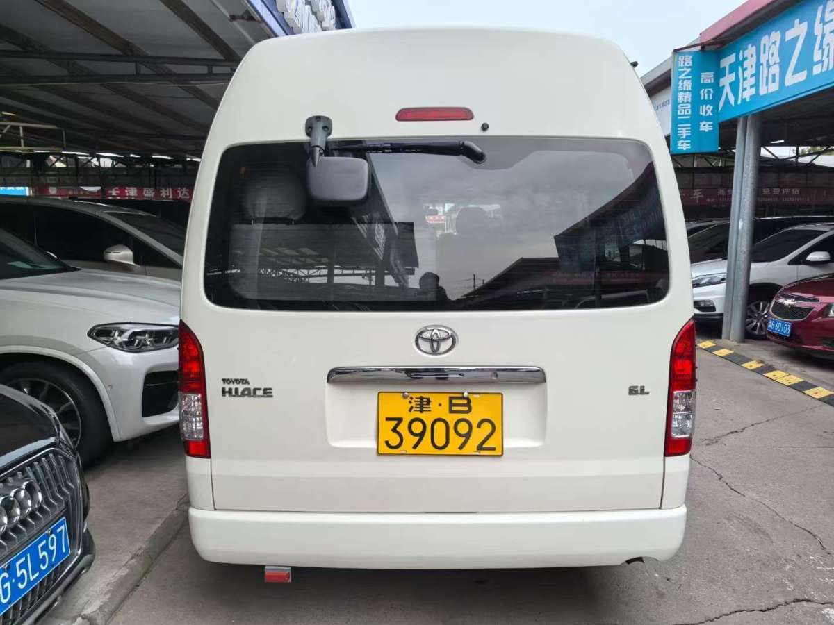 Toyota Hiace 2016 car image #4