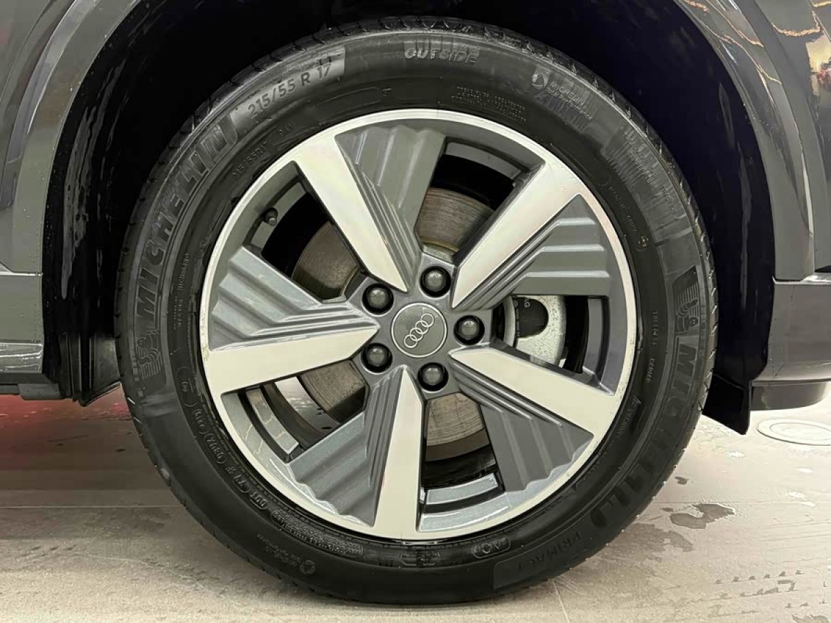 Audi Q2L e-tron 2020 #4 Audi Q2L e-tron 2020 صورة سيارة #4