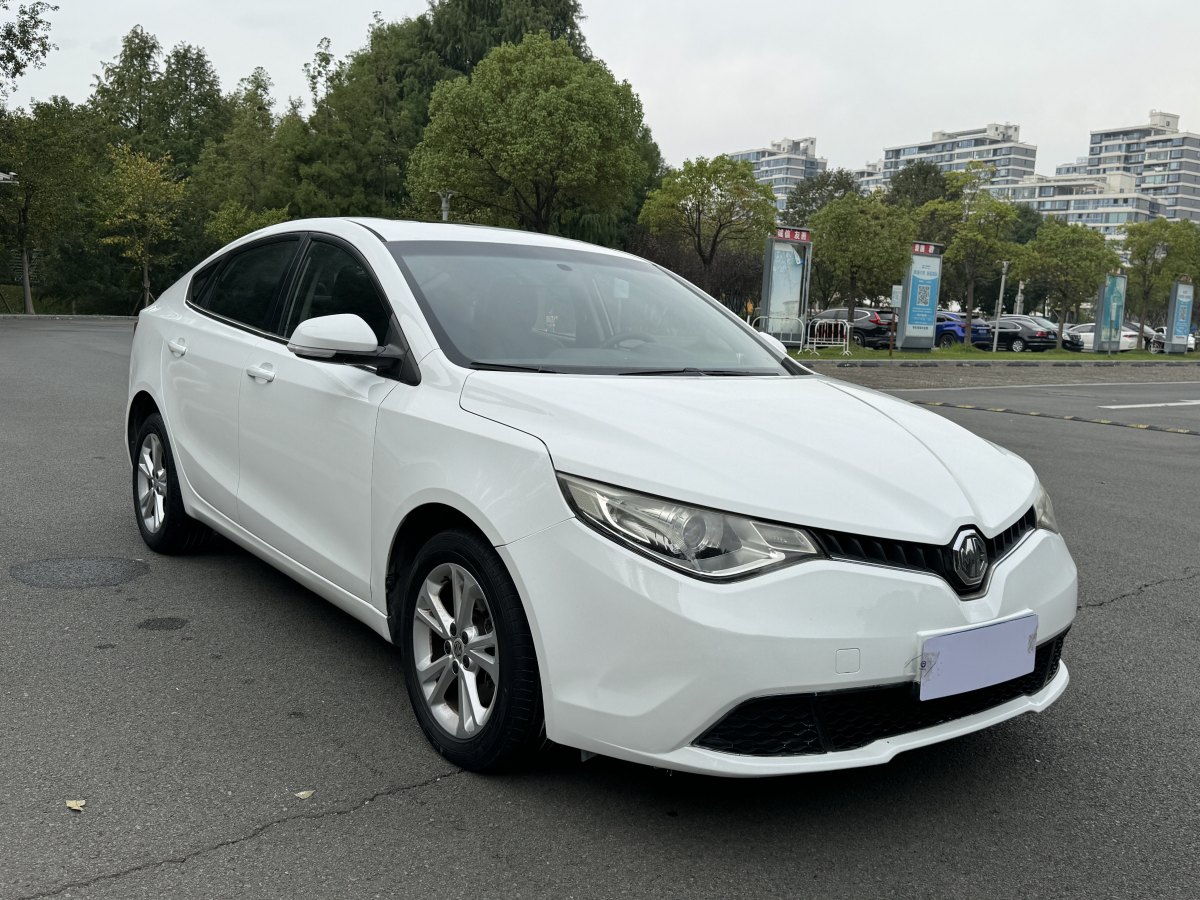 MG GT 2015 car image #4